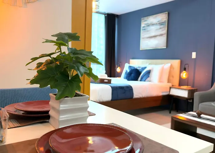 Free Welcome Breakfast, Bgc 1br, 300mbps Fiber, Steps To Mitsukoshi & Uptown, 19c * Manila