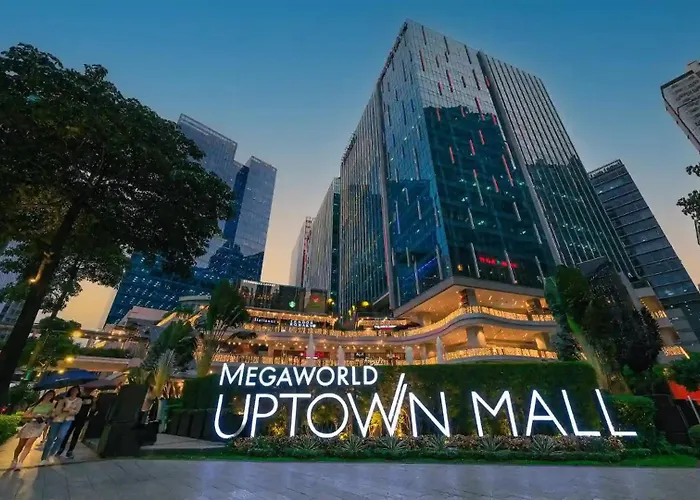 Free Welcome Breakfast, Bgc 1br, 300mbps Fiber, Steps To Mitsukoshi & Uptown, 19c Apartamento Manila