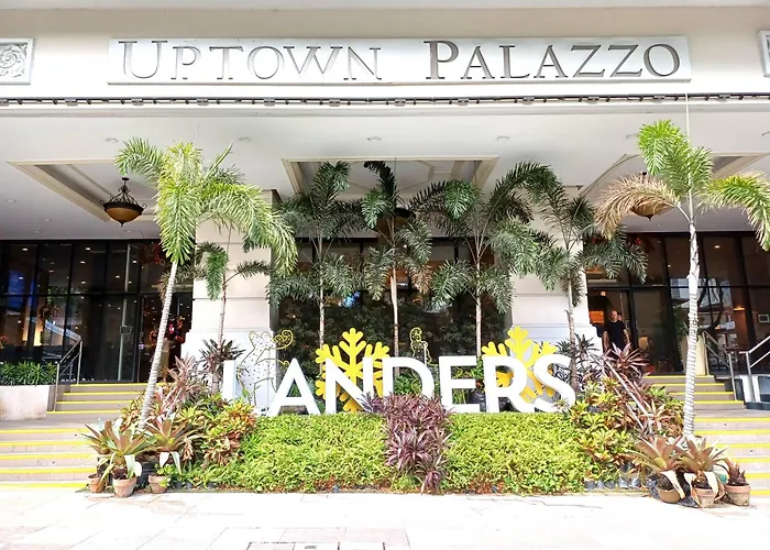 Free Welcome Breakfast, Bgc 1br, 300mbps Fiber, Steps To Mitsukoshi & Uptown, 19c